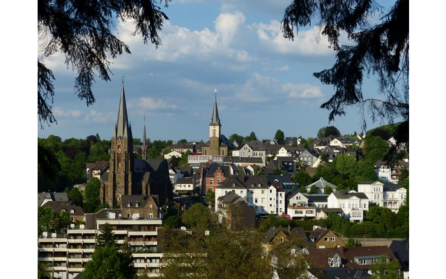 Teaser_Blick auf Kirchen