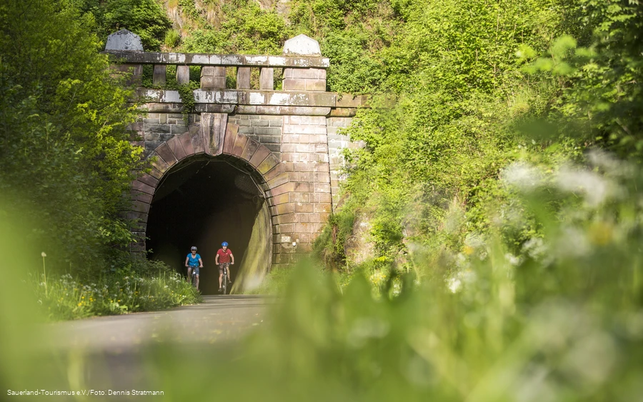 Der Hohenhainer Tunnel vor Freudenberg.