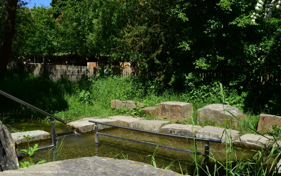Tretbecken an der Heder  Salzkotten-Upsprunge