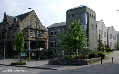 Gemeinde Anröchte altes und neues Rathaus