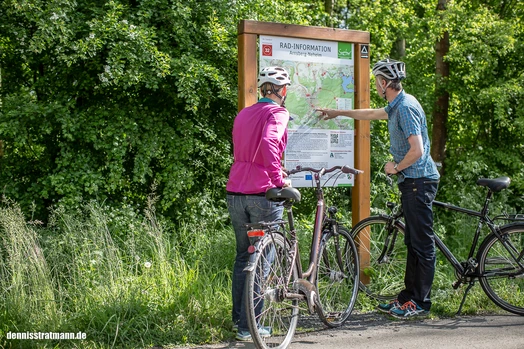 Header_Infotafel_Foto Dennis Stratmann.jpg