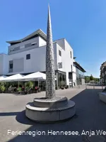 Honsel Statue blauer Stadtplatz Meschede