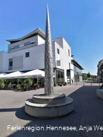 Honsel Statue blauer Stadtplatz Meschede