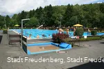 Sport und Erholung im Warmwasserfreibad Freudenberg
